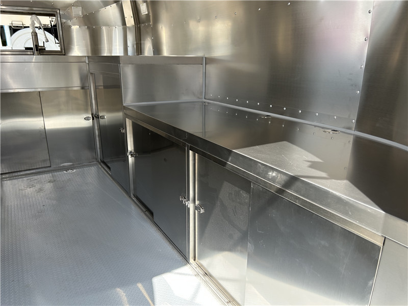 Remolque venta ambulante para transporte de alimentos European Food Truck Crepe,Burger,Grilled Sausage,Lángos Food Trailer: foto 8