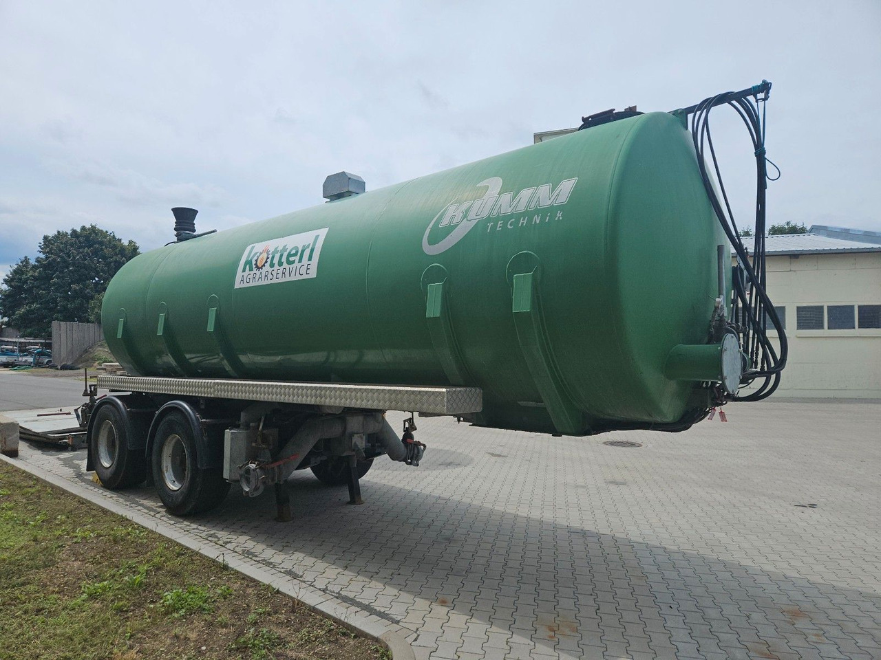Kumm KTD 28 Güllefaß - Semirremolque cisterna: foto 1 Kumm KTD 28 Güllefaß - Semirremolque cisterna: foto 1