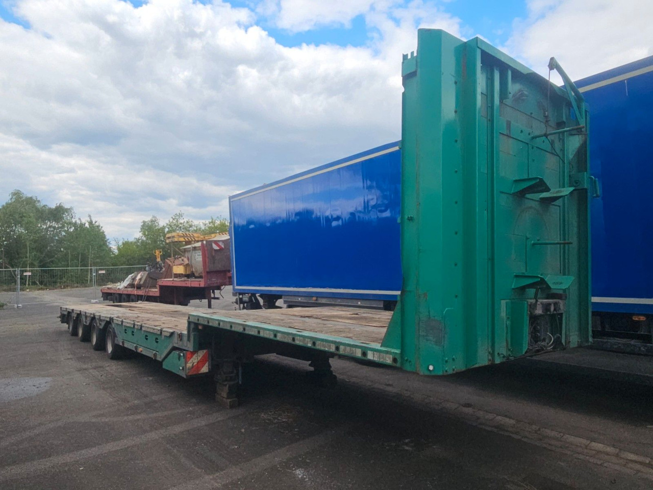 Meusburger MPG-4 Tieflader mit Radmulden 39.5t - Semirremolque góndola rebajadas: foto 1 Meusburger MPG-4 Tieflader mit Radmulden 39.5t - Semirremolque góndola rebajadas: foto 1