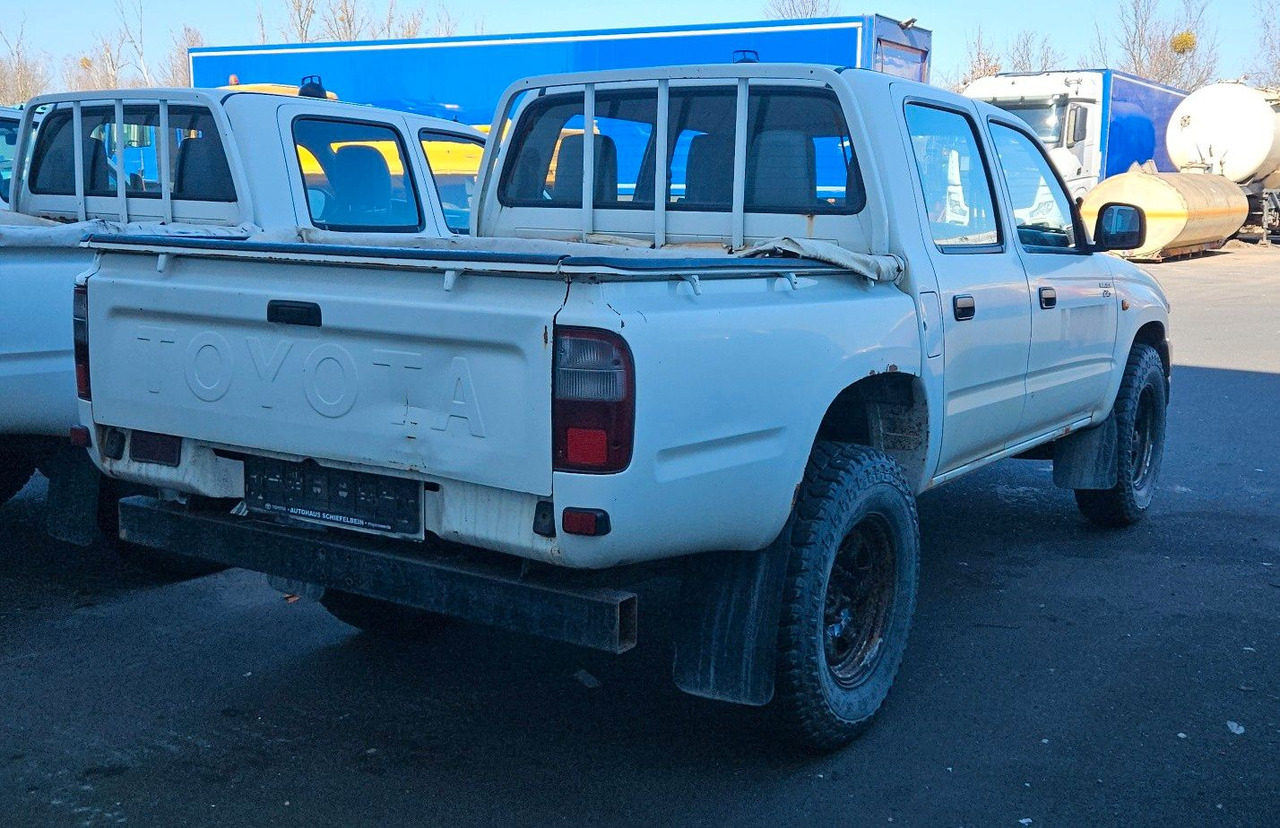 Toyota Hilux Double Cab 4x4 - SUV/ Todoterreno: foto 3 Toyota Hilux Double Cab 4x4 - SUV/ Todoterreno: foto 3