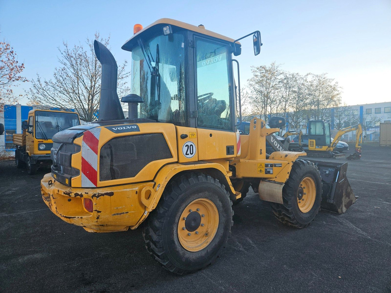 Volvo L30G Radlader mit Klappschaufel - Cargadora de ruedas: foto 3 Volvo L30G Radlader mit Klappschaufel - Cargadora de ruedas: foto 3