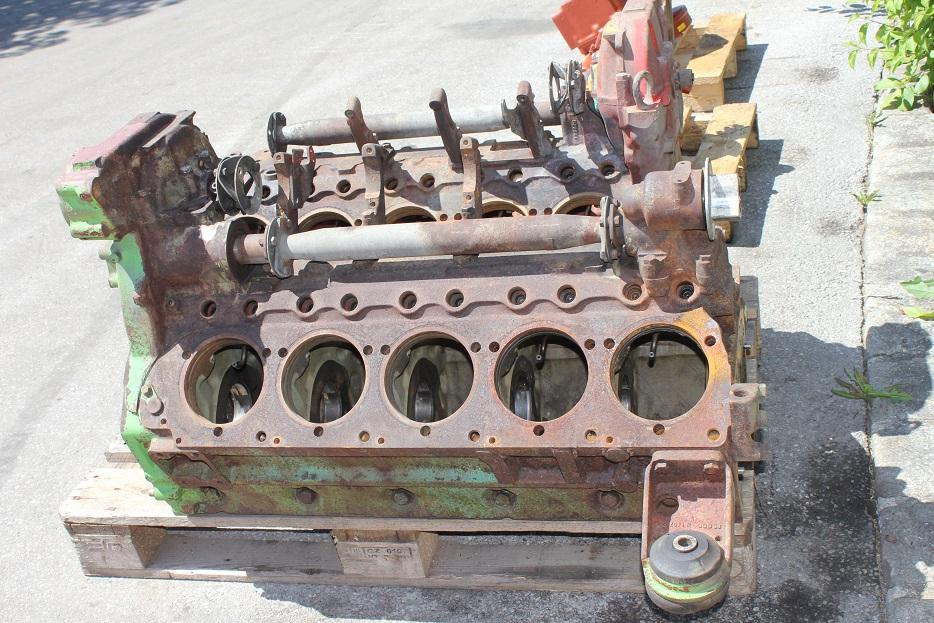 Deutz F10L413 - Bloque de cilindros para Maquinaria de construcción: foto 3 Deutz F10L413 - Bloque de cilindros para Maquinaria de construcción: foto 3