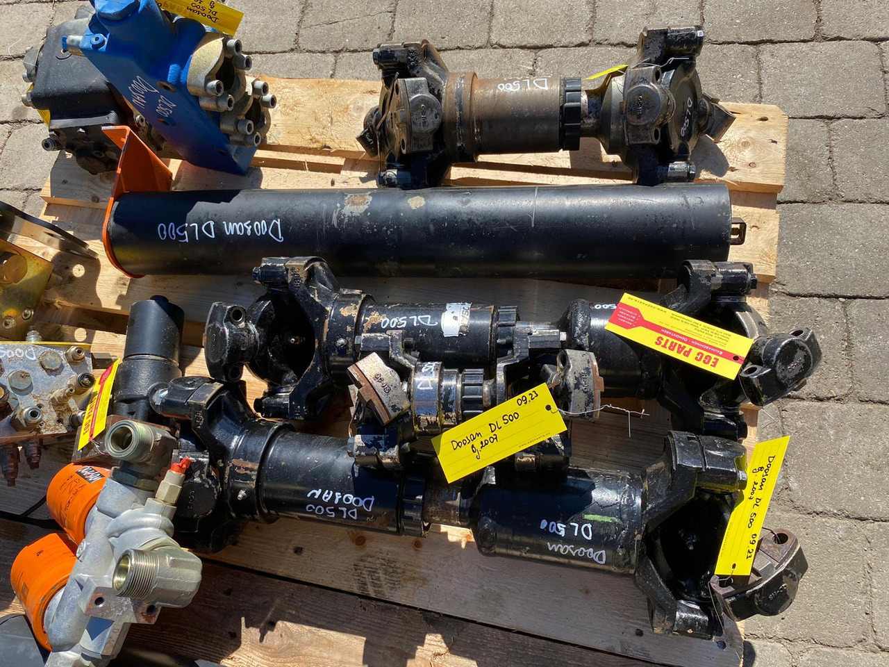 Doosan DL 500 - Palier para Maquinaria de construcción: foto 1 Doosan DL 500 - Palier para Maquinaria de construcción: foto 1