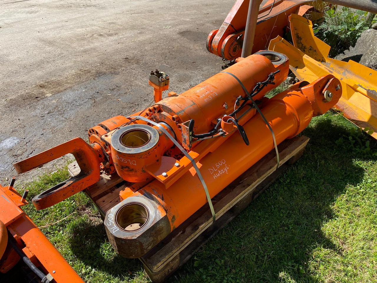 Doosan DL 500 - Cilindro hidráulico para Maquinaria de construcción: foto 2 Doosan DL 500 - Cilindro hidráulico para Maquinaria de construcción: foto 2