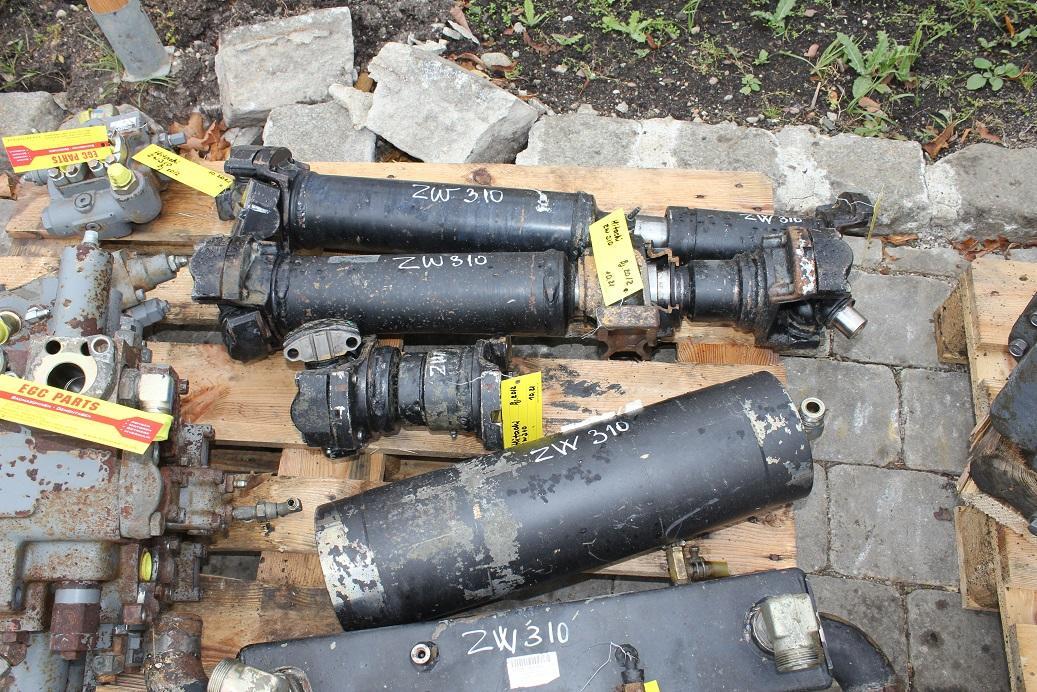 Hitachi ZW 310 - Árbol de transmisión para Cargadora de ruedas: foto 2 Hitachi ZW 310 - Árbol de transmisión para Cargadora de ruedas: foto 2