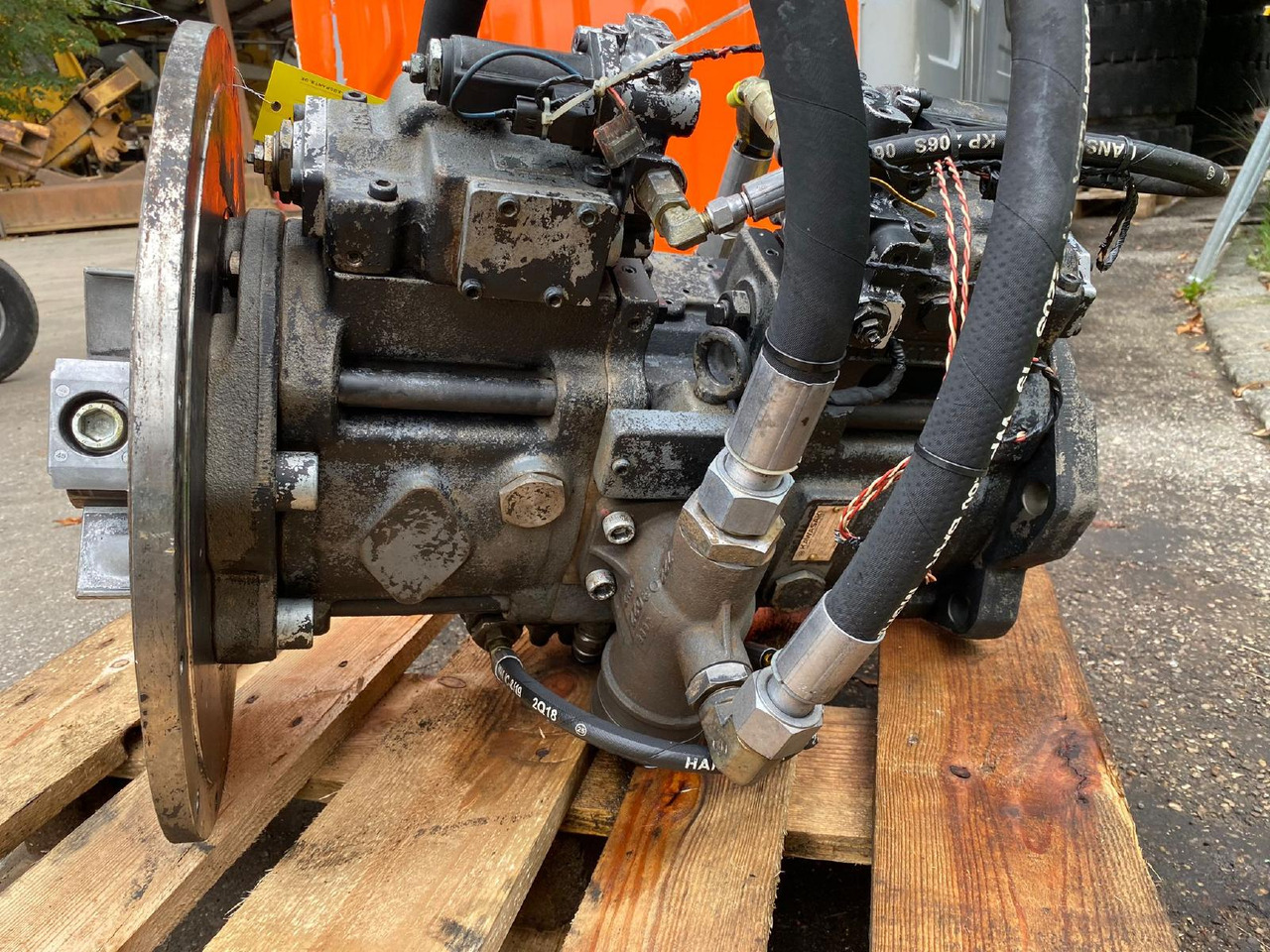 Kawasaki K3V112 aus Fiat Kobelco E 215 - Bomba hidráulica para Maquinaria de construcción: foto 1 Kawasaki K3V112 aus Fiat Kobelco E 215 - Bomba hidráulica para Maquinaria de construcción: foto 1