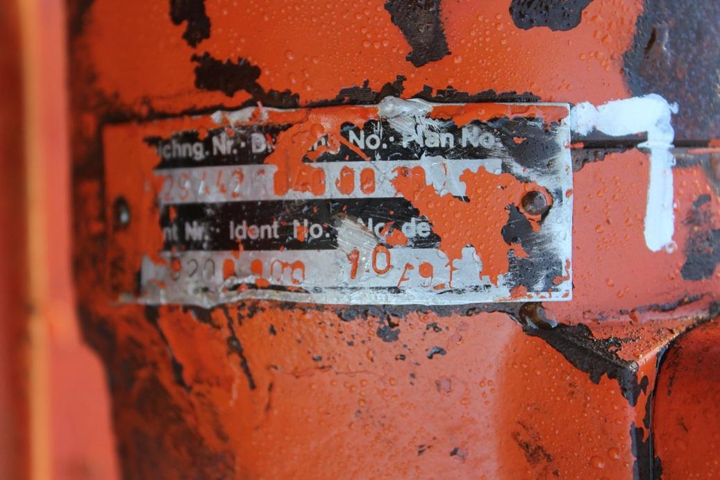 Cilindro hidráulico para Maquinaria de construcción Liebherr A 310 LIT: foto 8 Cilindro hidráulico para Maquinaria de construcción Liebherr A 310 LIT: foto 8