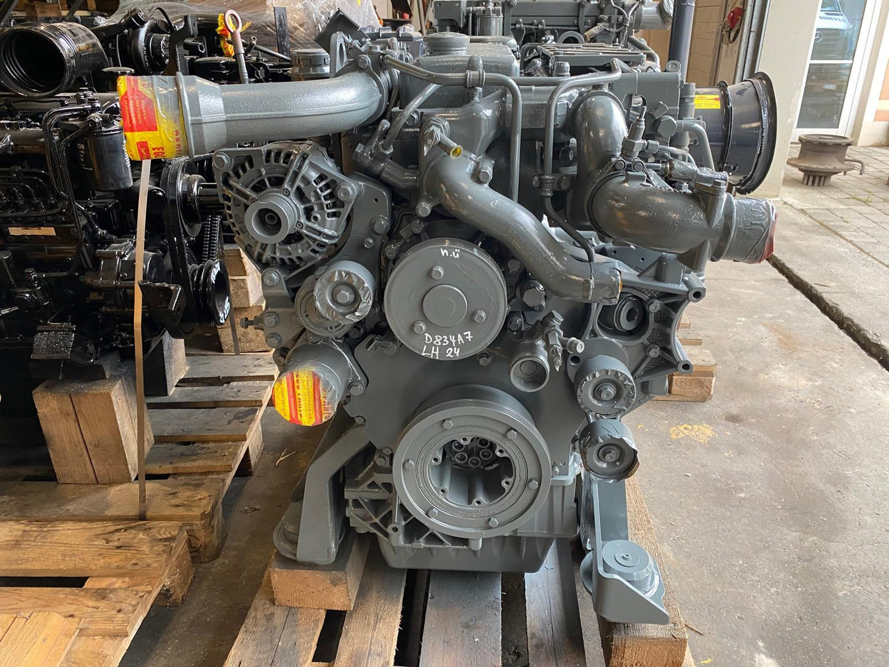 Liebherr D 834 A7 aus LH24 - Motor para Maquinaria de construcción: foto 2 Liebherr D 834 A7 aus LH24 - Motor para Maquinaria de construcción: foto 2