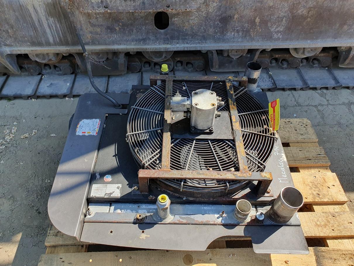 Mecalac 714 MW - Sistema de refrigeración para Maquinaria de construcción: foto 2 Mecalac 714 MW - Sistema de refrigeración para Maquinaria de construcción: foto 2