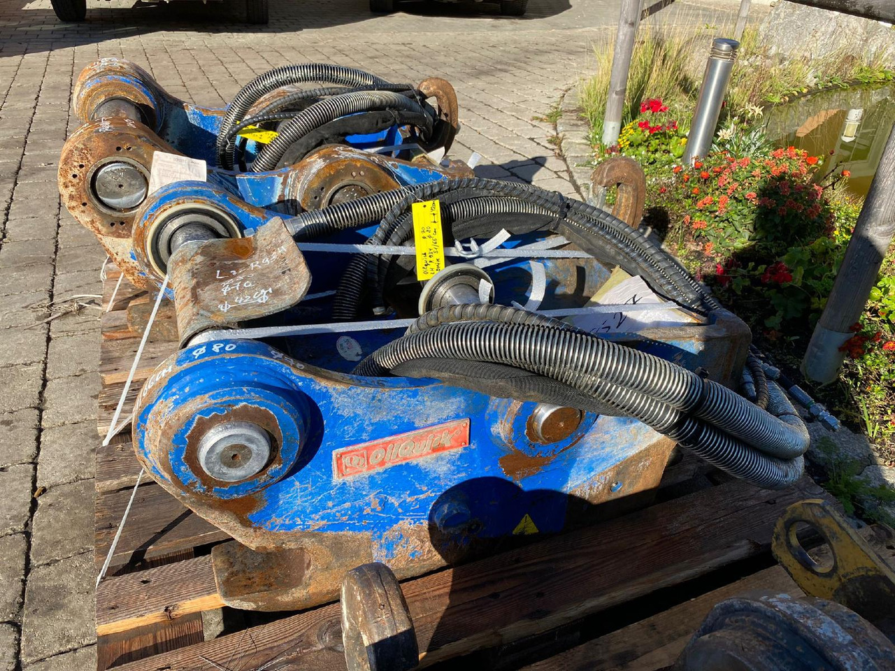 Oilquick Liebherr R 924 - Acoplamiento rápido para Maquinaria de construcción: foto 1 Oilquick Liebherr R 924 - Acoplamiento rápido para Maquinaria de construcción: foto 1