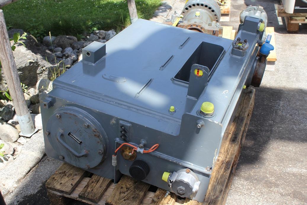 Liebherr R 924 compact - Piezas de recambio para Excavadora de cadenas: foto 4 Liebherr R 924 compact - Piezas de recambio para Excavadora de cadenas: foto 4