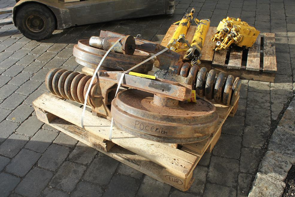 Poclain 90 - Piezas del tren de rodaje para Maquinaria de construcción: foto 4 Poclain 90 - Piezas del tren de rodaje para Maquinaria de construcción: foto 4