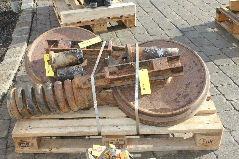 Poclain 90 - Piezas del tren de rodaje para Maquinaria de construcción: foto 1 Poclain 90 - Piezas del tren de rodaje para Maquinaria de construcción: foto 1