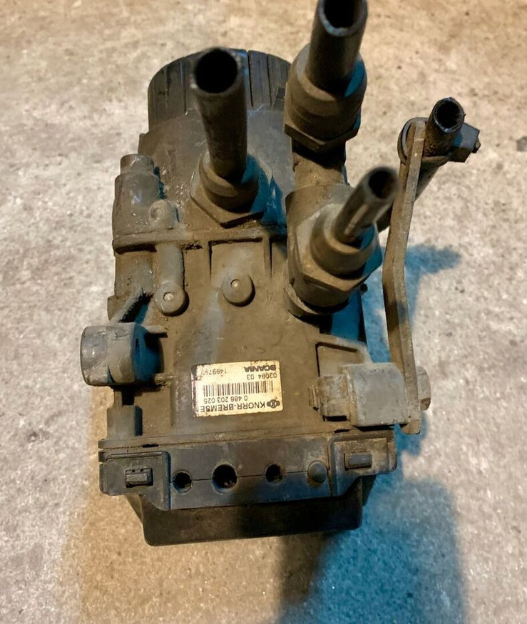 0486203025 Scania R - Válvula de freno para Camión: foto 2 0486203025 Scania R - Válvula de freno para Camión: foto 2