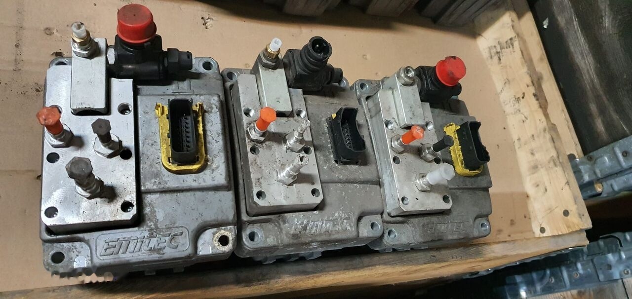 811540361390AB MAN TGX TGL TGM truck - Silenciador/ Sistema de escape para Camión: foto 1 811540361390AB MAN TGX TGL TGM truck - Silenciador/ Sistema de escape para Camión: foto 1