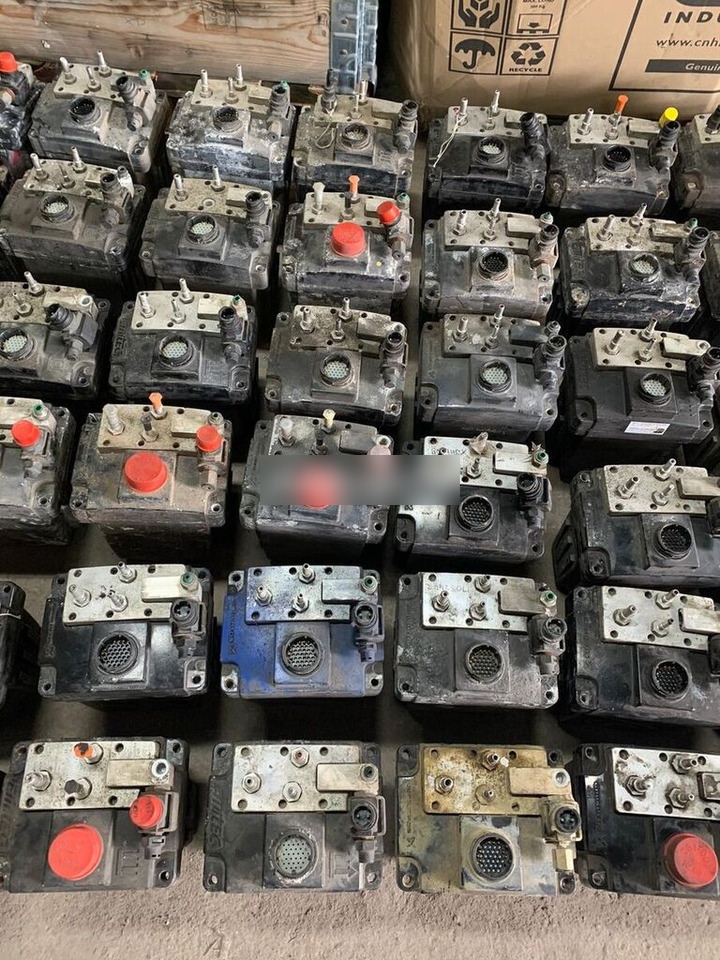 Silenciador/ Sistema de escape para Camión Cummins 4931694 DAF Black UDS 2.5 LF CF: foto 10 Silenciador/ Sistema de escape para Camión Cummins 4931694 DAF Black UDS 2.5 LF CF: foto 10