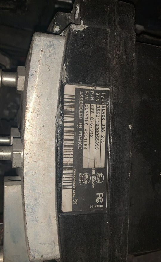 Cummins 4931694   DAF Black UDS 2.5 LF CF - Silenciador/ Sistema de escape para Camión: foto 2 Cummins 4931694   DAF Black UDS 2.5 LF CF - Silenciador/ Sistema de escape para Camión: foto 2