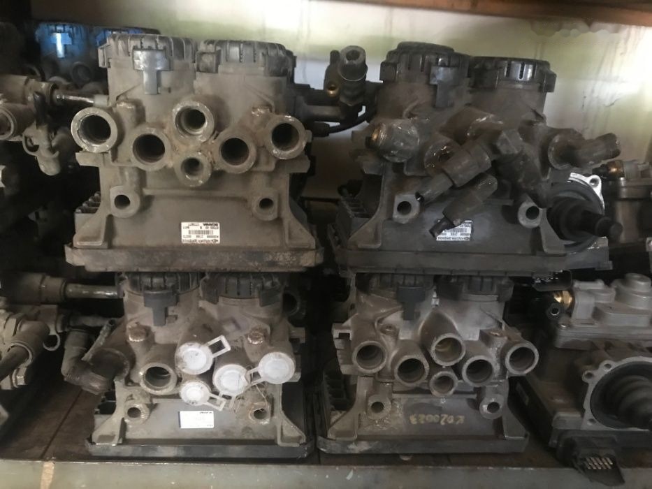 Knorr-Bremse K000088 Scania R - Válvula de freno para Camión: foto 1 Knorr-Bremse K000088 Scania R - Válvula de freno para Camión: foto 1