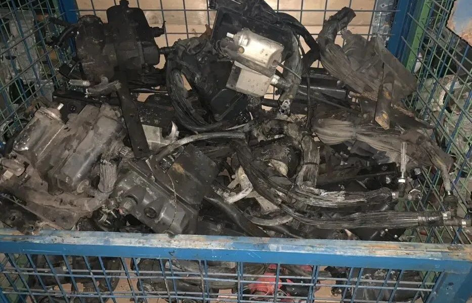 Mercedes-Benz Mercedes Actros MP3 Euro 5 A0001400478   Mercedes-Benz Mercedes Actros MP3 Euro 5 truck - Silenciador/ Sistema de escape para Camión: foto 5 Mercedes-Benz Mercedes Actros MP3 Euro 5 A0001400478   Mercedes-Benz Mercedes Actros MP3 Euro 5 truck - Silenciador/ Sistema de escape para Camión: foto 5