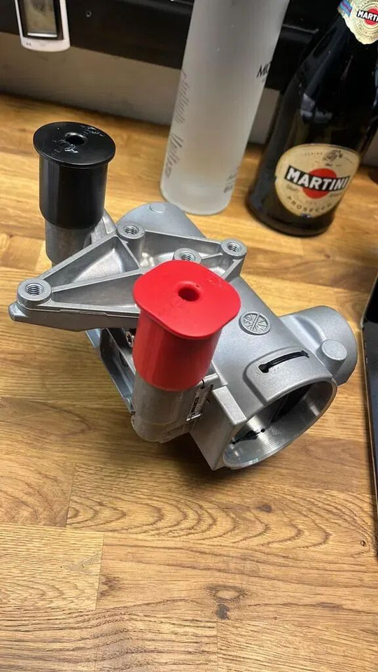 NOWY ZAWÓR PARKUJĄCO LUZUJĄCY WABCO 9710029100 - Válvula de freno para Camión: foto 1 NOWY ZAWÓR PARKUJĄCO LUZUJĄCY WABCO 9710029100 - Válvula de freno para Camión: foto 1