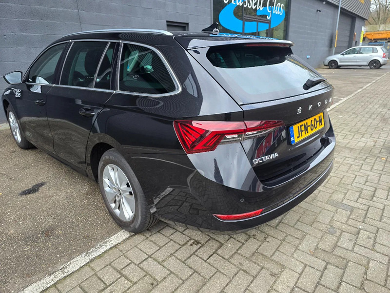 Škoda Octavia Combi 1.0 Benzine - Coche: foto 4 Škoda Octavia Combi 1.0 Benzine - Coche: foto 4