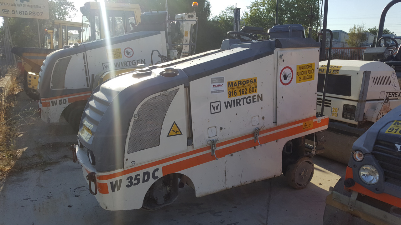 Fresadora de asfalto Wirtgen W 35DC - Fresadora en frío: foto 1 Fresadora de asfalto Wirtgen W 35DC - Fresadora en frío: foto 1
