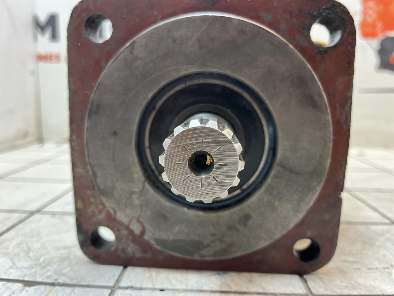 Bomba hidráulica para Autogrúa 3 way gear pump 18-3139630116-001: foto 7