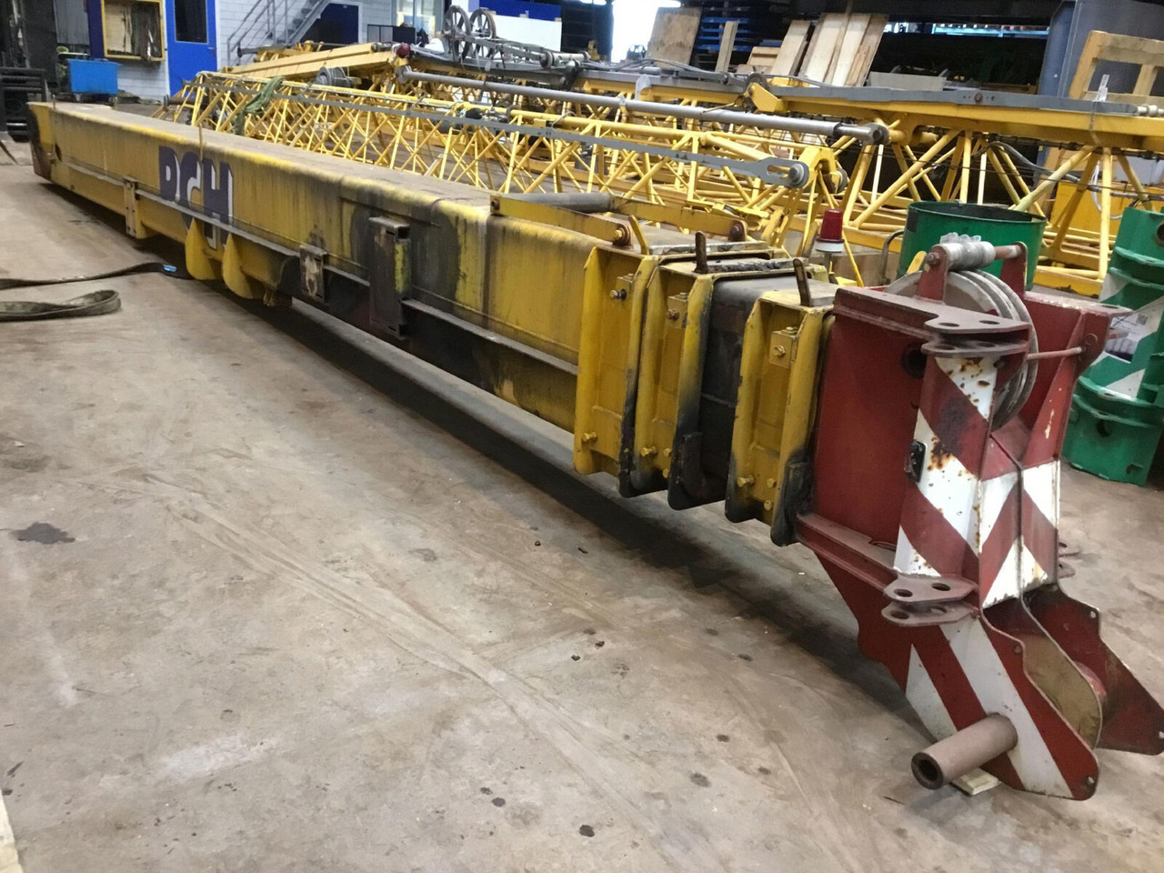 FAUN ATF 40 boom set section - Brazo para Autogrúa: foto 1 FAUN ATF 40 boom set section - Brazo para Autogrúa: foto 1