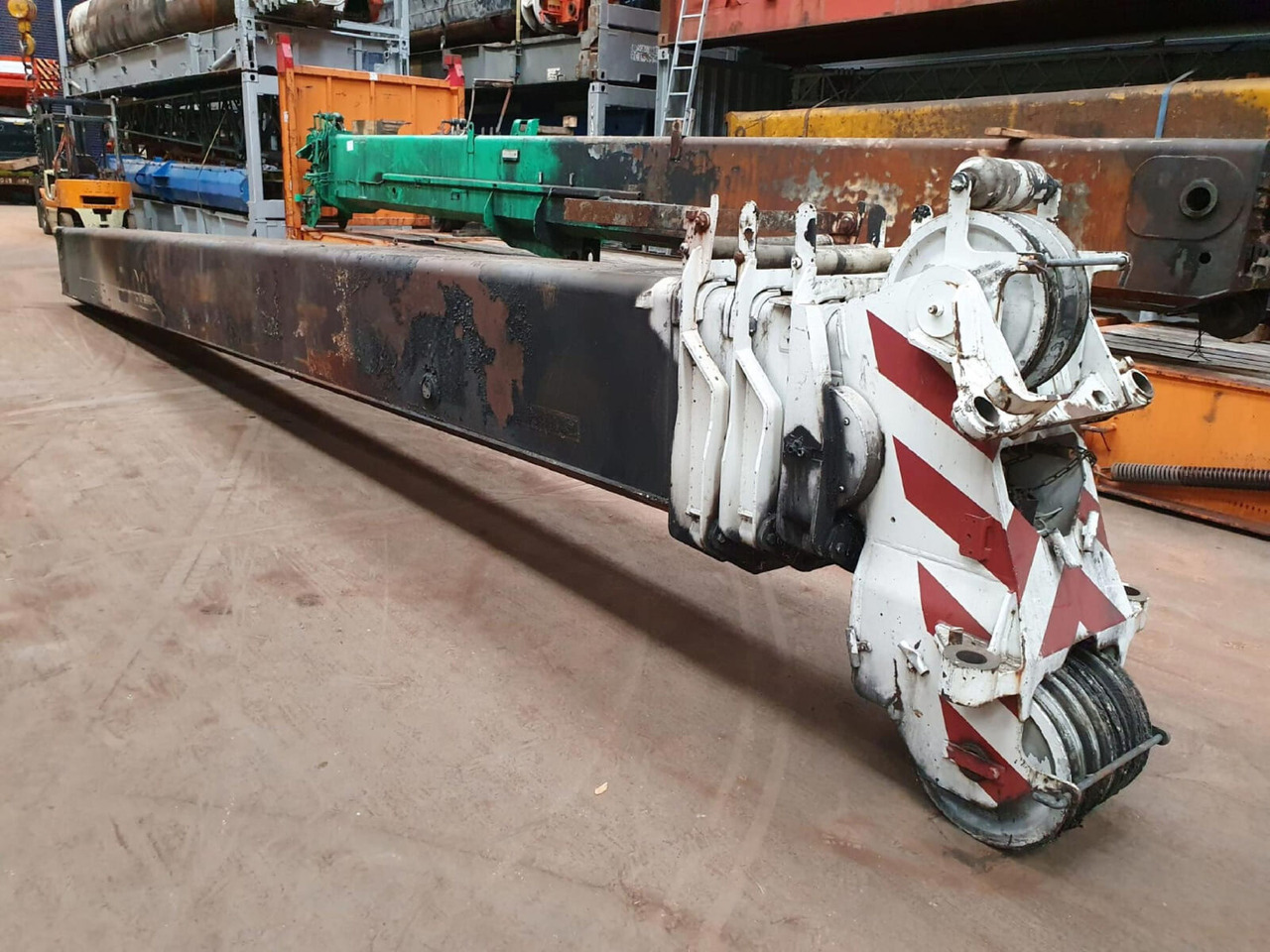 FAUN ATF 50-3 telescopic section 3 - Brazo para Autogrúa: foto 2 FAUN ATF 50-3 telescopic section 3 - Brazo para Autogrúa: foto 2