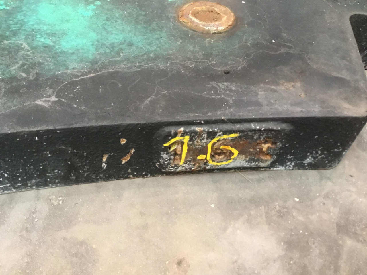 FAUN ATF 60-3 counterweight base plate 1,6 ton - Contrapeso para Autogrúa: foto 5 FAUN ATF 60-3 counterweight base plate 1,6 ton - Contrapeso para Autogrúa: foto 5