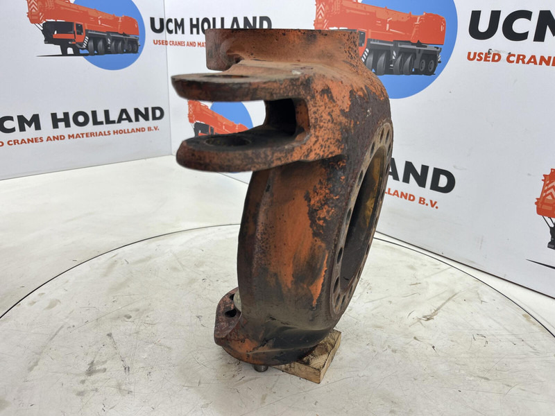 Faun RTF 50 Steering knuckle 16 holes axle 3 right - Mangueta para Grúa: foto 3 Faun RTF 50 Steering knuckle 16 holes axle 3 right - Mangueta para Grúa: foto 3