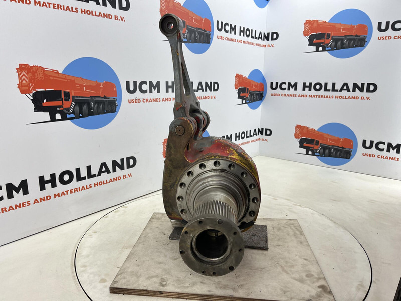 Grove GMK 3050 Steering knuckle axle 1 and 2 left - Mangueta para Grúa: foto 2 Grove GMK 3050 Steering knuckle axle 1 and 2 left - Mangueta para Grúa: foto 2