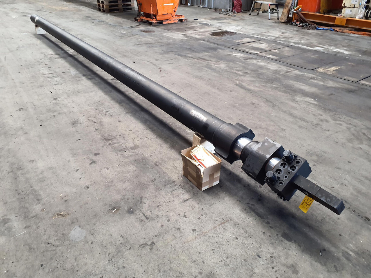 Grove GMK 3050 Telescopic boom cylinder - Cilindro hidráulico para Autogrúa: foto 2 Grove GMK 3050 Telescopic boom cylinder - Cilindro hidráulico para Autogrúa: foto 2