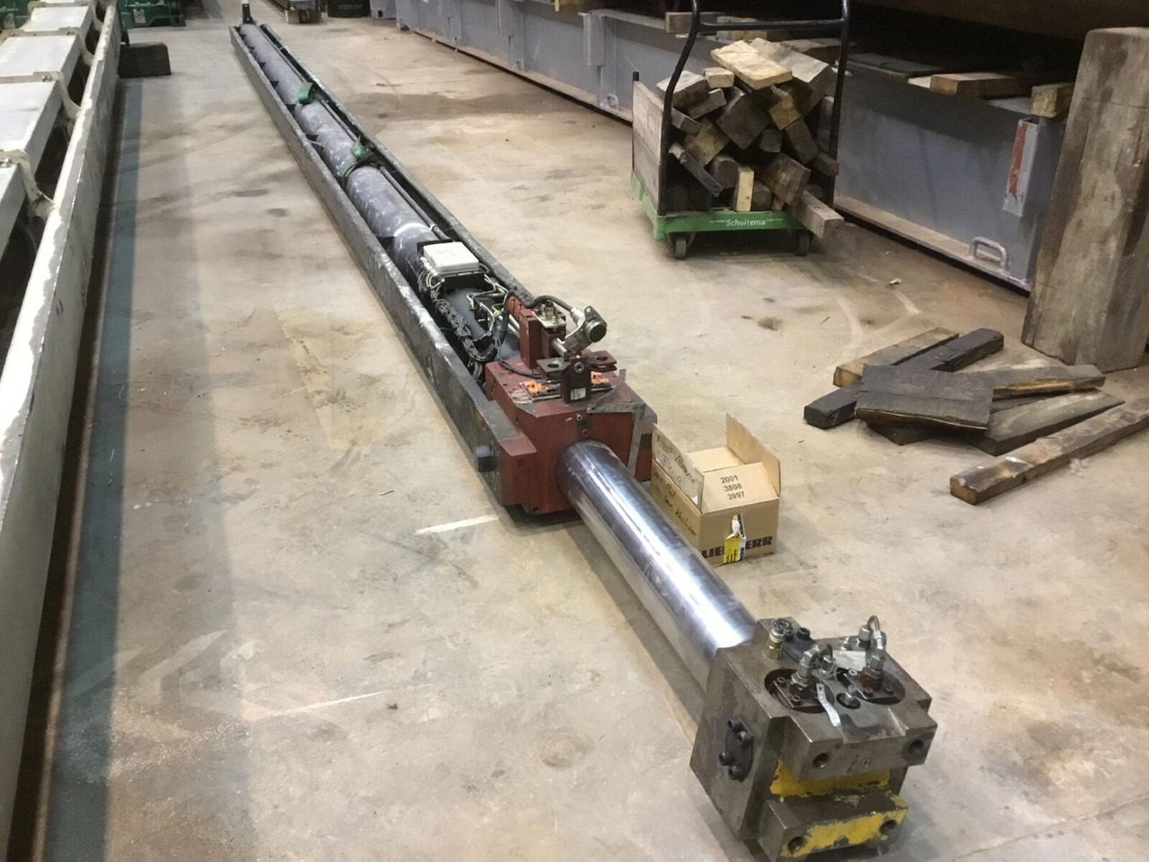 Grove GMK 4075 Telescopic boom cylinder - Cilindro hidráulico para Autogrúa: foto 1 Grove GMK 4075 Telescopic boom cylinder - Cilindro hidráulico para Autogrúa: foto 1