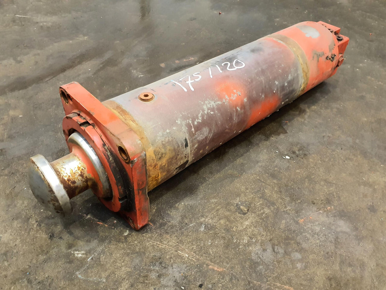 Grove GMK 5220, 5170 outrigger cylinder - Suspensión para Autogrúa: foto 2 Grove GMK 5220, 5170 outrigger cylinder - Suspensión para Autogrúa: foto 2
