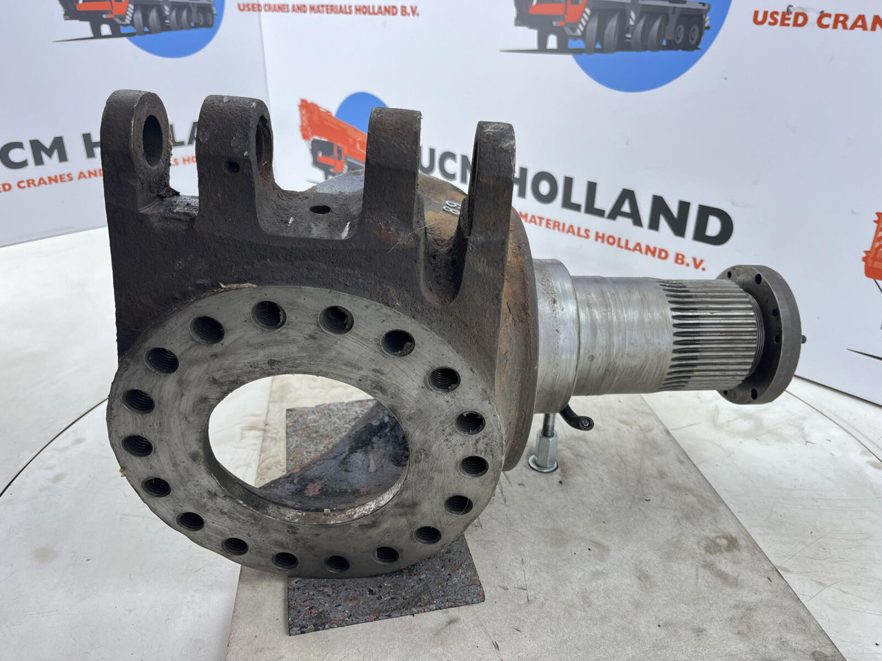Mangueta para Autogrúa Grove GMK Steering knuckle 16 holes: foto 6