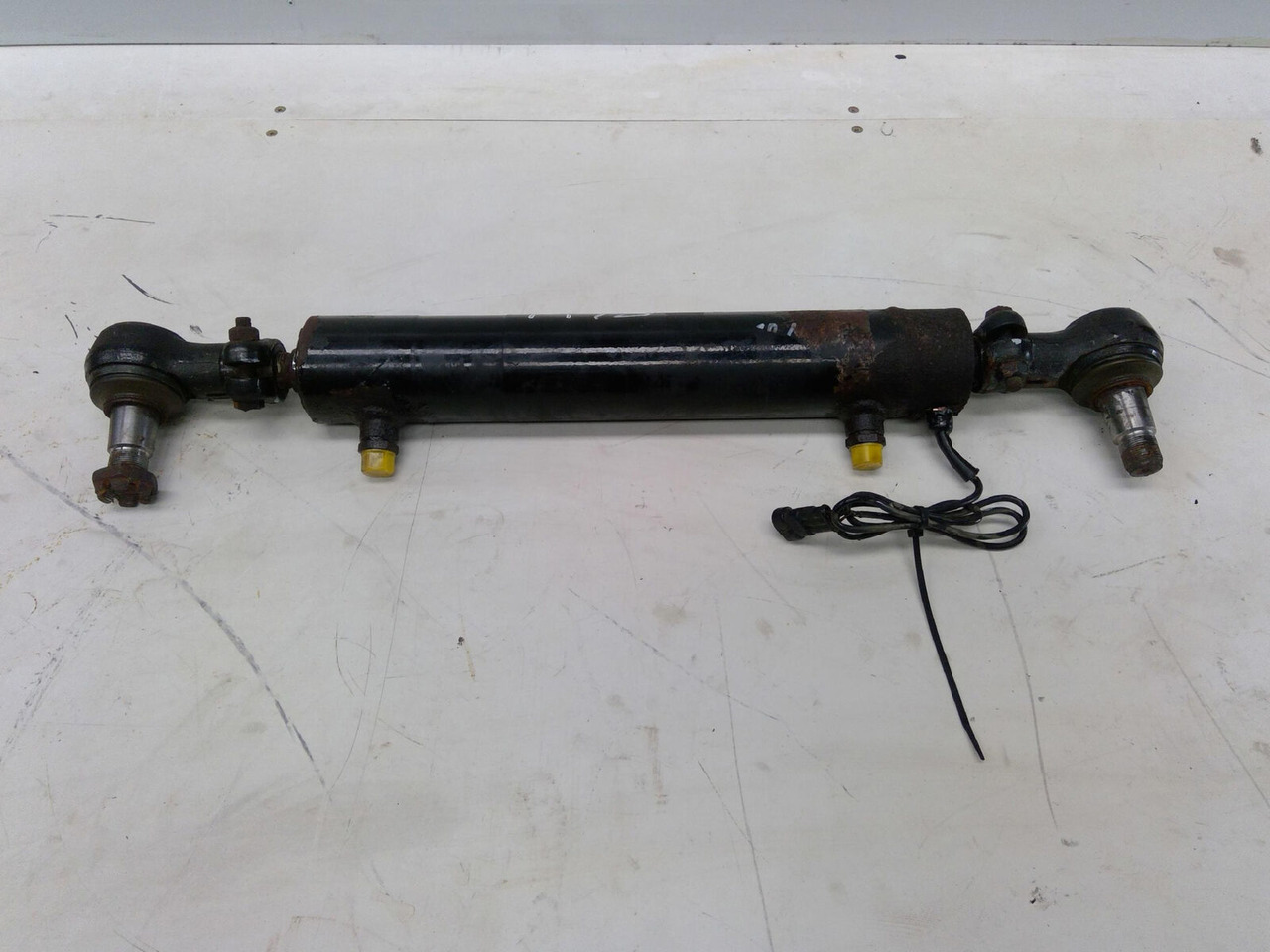 Grove Grove GMK 3055 steering cylinder axle 1 right - Cilindro hidráulico para Autogrúa: foto 4 Grove Grove GMK 3055 steering cylinder axle 1 right - Cilindro hidráulico para Autogrúa: foto 4