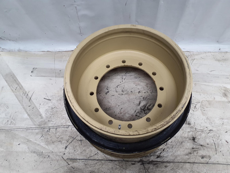 Grove Rim 525/80R25 12 20.5 3p - Llanta para Grúa: foto 2 Grove Rim 525/80R25 12 20.5 3p - Llanta para Grúa: foto 2