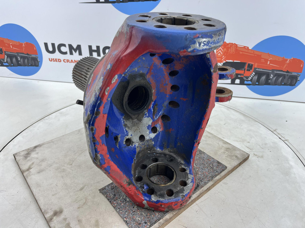 Kessler steering knuckle 16 holes with bracket - Mangueta para Autogrúa: foto 4 Kessler steering knuckle 16 holes with bracket - Mangueta para Autogrúa: foto 4