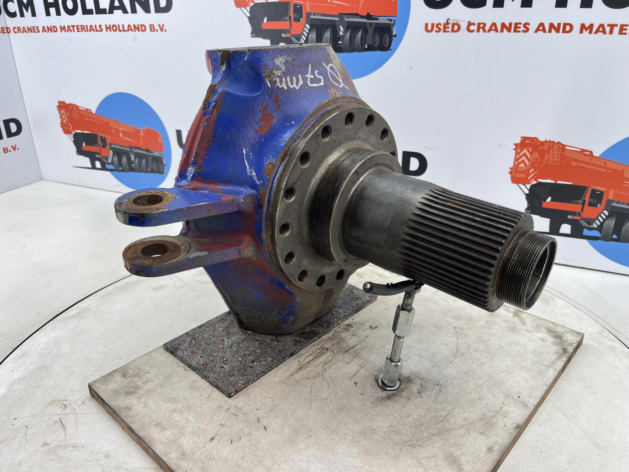 Kessler steering knuckle 16 holes with bracket - Mangueta para Autogrúa: foto 3 Kessler steering knuckle 16 holes with bracket - Mangueta para Autogrúa: foto 3