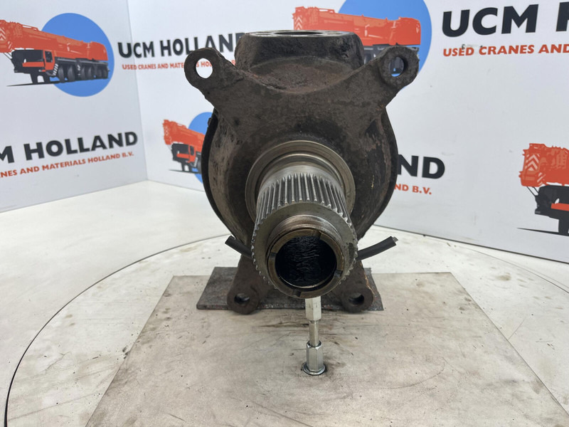 Krupp 70 GMT Steering knuckle axle 1 - Mangueta para Grúa: foto 2 Krupp 70 GMT Steering knuckle axle 1 - Mangueta para Grúa: foto 2