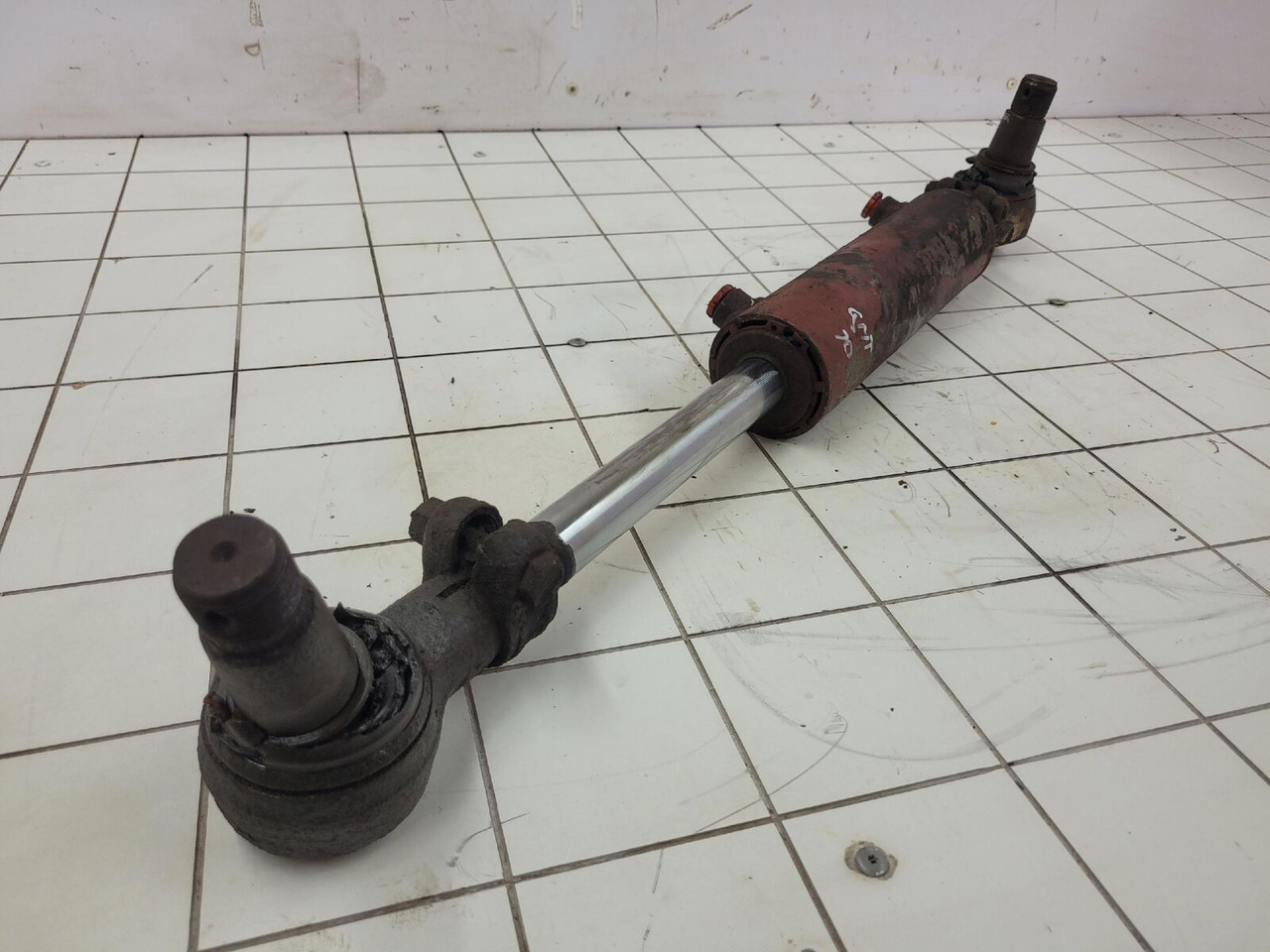 Krupp 70 GMT steering cylinder - Cilindro hidráulico para Autogrúa: foto 2 Krupp 70 GMT steering cylinder - Cilindro hidráulico para Autogrúa: foto 2
