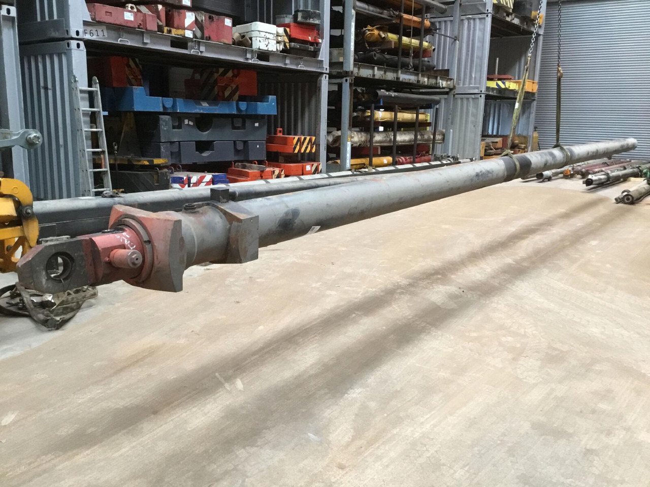 Krupp 8350 GMT telescopic cylinder - Cilindro hidráulico para Autogrúa: foto 1 Krupp 8350 GMT telescopic cylinder - Cilindro hidráulico para Autogrúa: foto 1