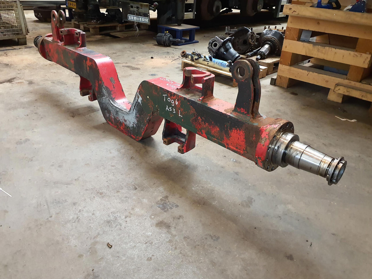 Krupp KMK 5100 axle 3 housing - Eje y piezas para Autogrúa: foto 4 Krupp KMK 5100 axle 3 housing - Eje y piezas para Autogrúa: foto 4