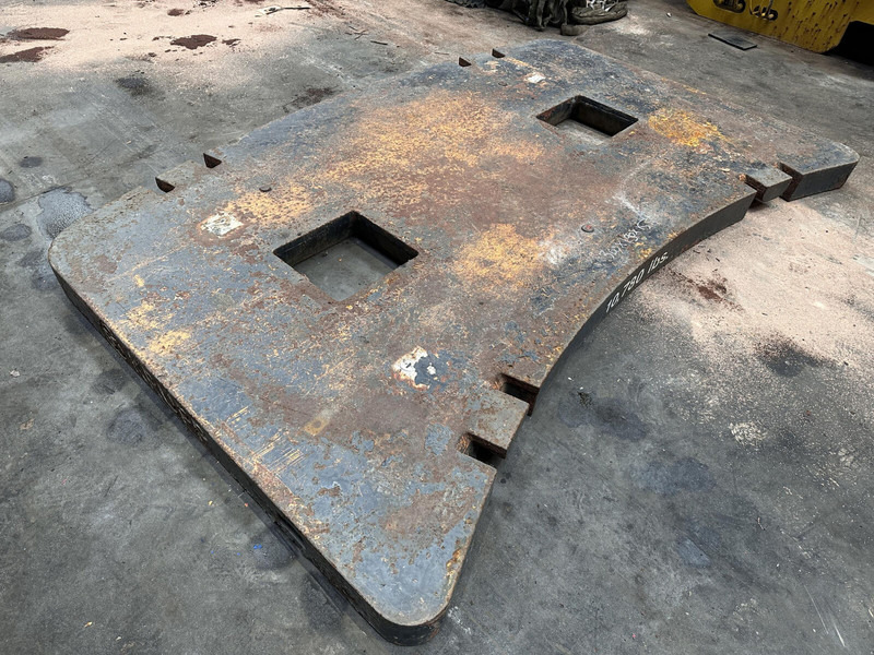 Krupp KMK 5160 counterweight 4,9 ton - Contrapeso para Maquinaria de construcción: foto 5 Krupp KMK 5160 counterweight 4,9 ton - Contrapeso para Maquinaria de construcción: foto 5