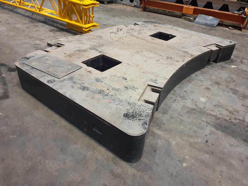 Krupp KMK 5160 counterweight 9,5t - Contrapeso para Maquinaria de construcción: foto 2 Krupp KMK 5160 counterweight 9,5t - Contrapeso para Maquinaria de construcción: foto 2