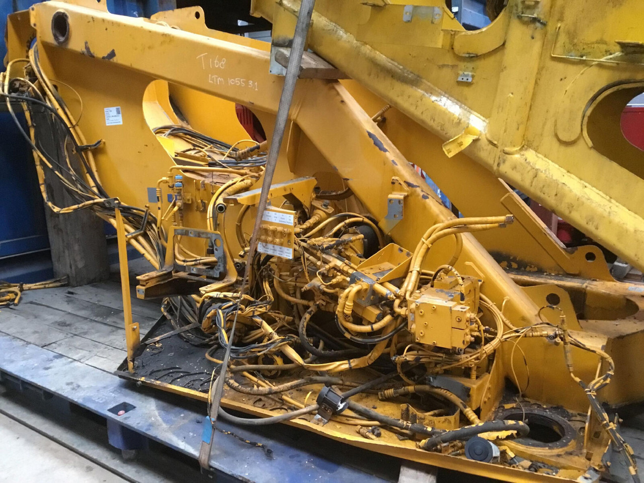 Liebherr LTM 1055-3.2 a frame - Bastidor/ Chasis para Autogrúa: foto 2 Liebherr LTM 1055-3.2 a frame - Bastidor/ Chasis para Autogrúa: foto 2