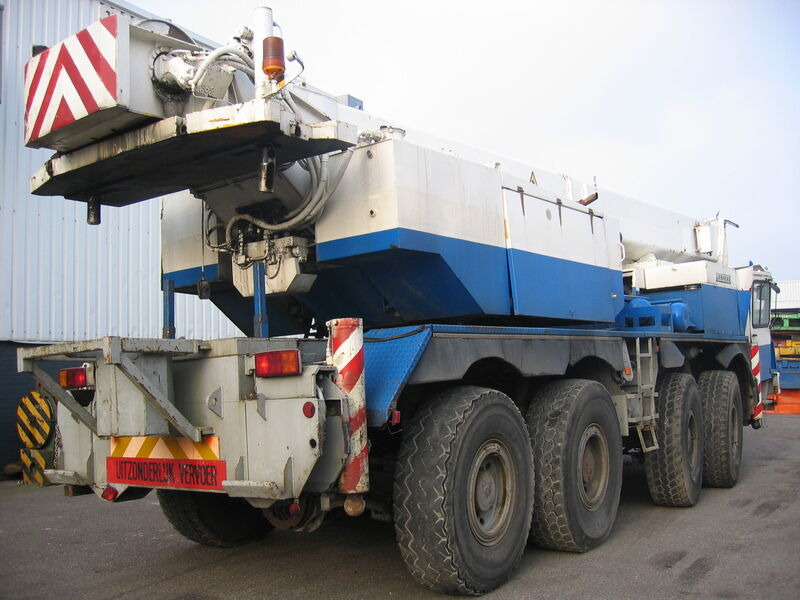 Liebherr LTM 1060`for parts - Grúa todo terreno: foto 2 Liebherr LTM 1060`for parts - Grúa todo terreno: foto 2