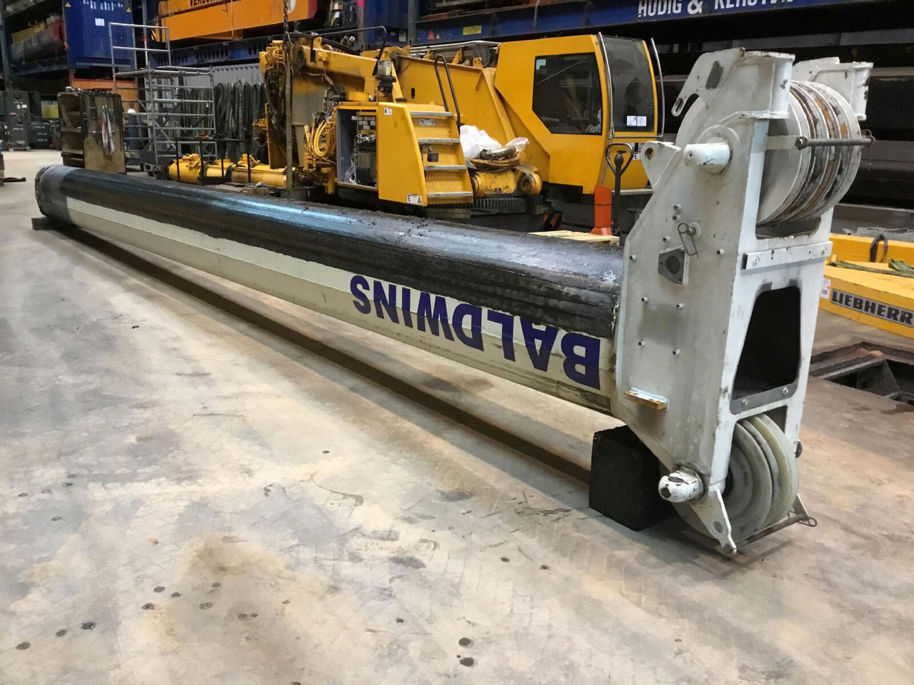 Liebherr LTM 1070-4.2 telescopic head section 5 - Brazo para Autogrúa: foto 1 Liebherr LTM 1070-4.2 telescopic head section 5 - Brazo para Autogrúa: foto 1