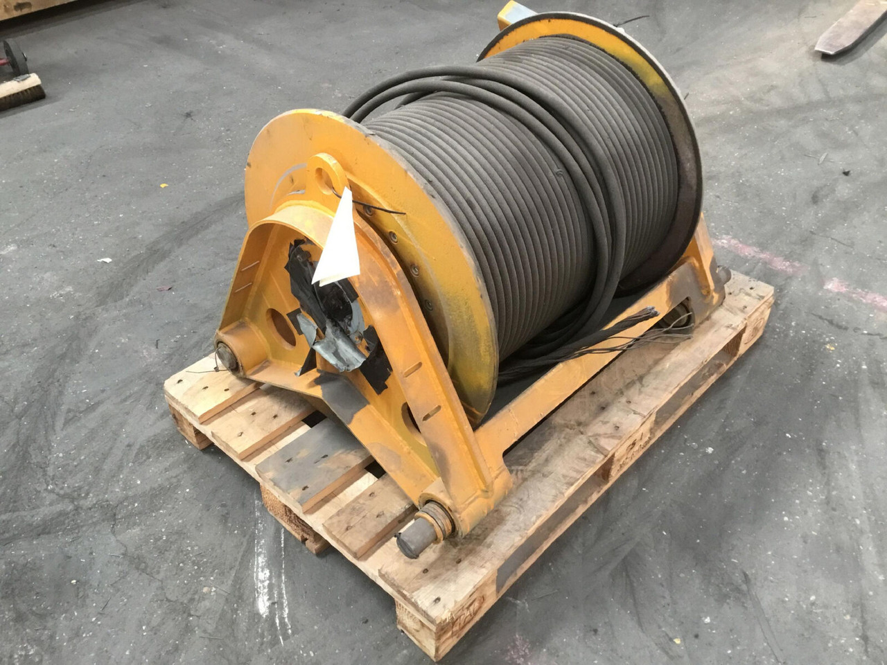 Liebherr LTM 1080-1 winch - Cabrestante para Autogrúa: foto 2 Liebherr LTM 1080-1 winch - Cabrestante para Autogrúa: foto 2